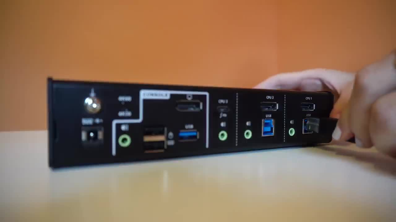 Hybrid Workspace Agility - Work Smart with DisplayPort and USB-C Connectivity (ATEN CS1953)