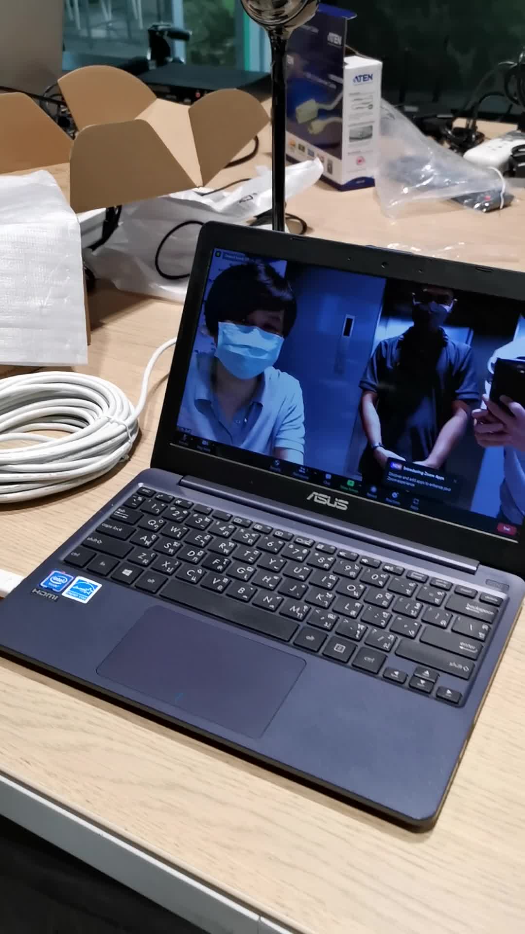 UE2120ใช้งานกับกล้อง Logitech รุ่น BCC950