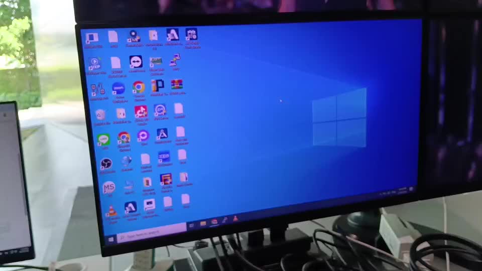 H-AOC010 ------HFF -----2L-7D03H หรือ 2L-7D05H .ใช้งานได้ปกติ